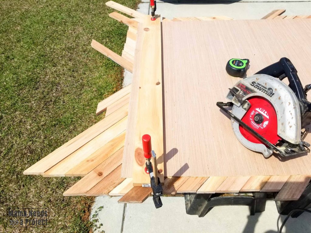 circular saw and diy guide for cutting a striaght line