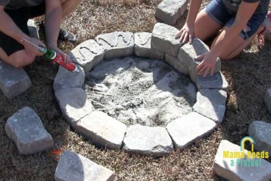 how to build a diy stone fire pit