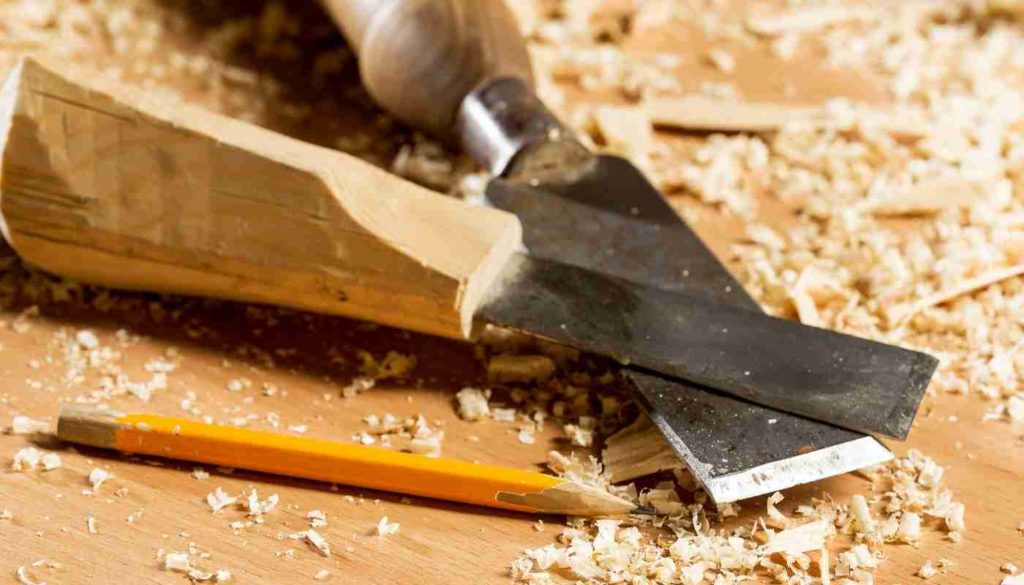 Cut Wood with a Chisel